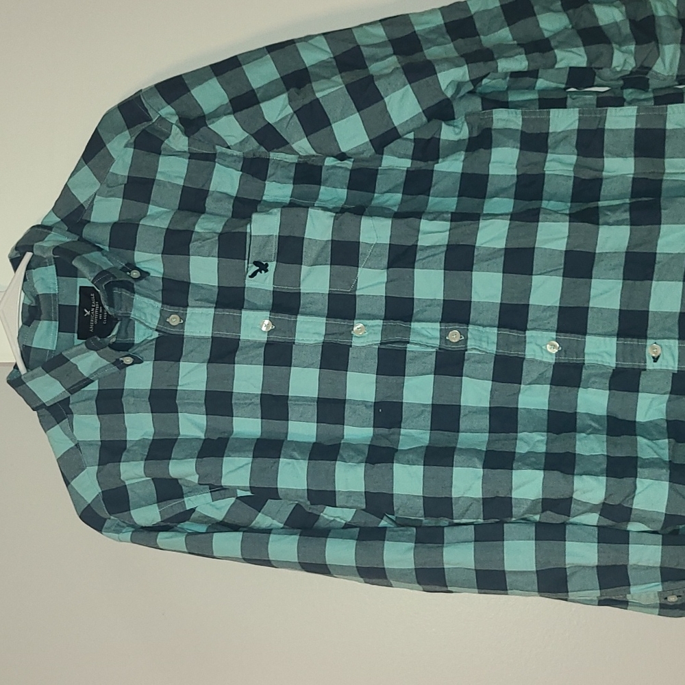 American Eagle button up